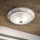 Plafoniera in ceramica decorata a mano dal design rustico e paralume in vetro
