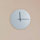 Orologio da parete rotondo in legno dal design minimalista moderno