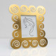 Portafoto grande con cornice in legno dal design moderno ed elegante