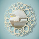 Specchio da parete rotondo con cornice in legno dal design moderno