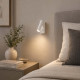 Applique da parete con base rettangolare e diffusore tubolare a led orientabile
