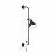 Applique da parete con struttura in metallo dal design moderno