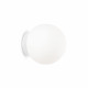 Applique da parete media in metallo con diffusore a sfera dal design moderno