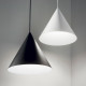 Lampada a sospenione moderna grande con diffusore in metallo verniciato
