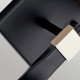 Applique per bagno con struttura in acciaio e diffusore in vetro opalino