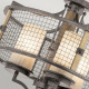 Lampadario con struttura in metallo design rustico e 3 diffusori in vetro