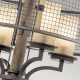 Lampadario design rustico con struttura in metallo e 4 diffusori in vetro