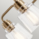 Lampadario in acciaio a 5 luci con diffusori in vetro dalle linee eleganti
