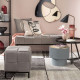 Pouf con gambe in metallo e rivestimento in tessuto dal design moderno