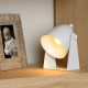 Lampada da comodino moderna in metallo e diffusore orientabile