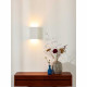 Applique da parete con struttura cubica in cemento dal design moderno
