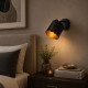 Applique da parete con struttura e diffusore in metallo dal design moderno