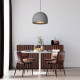 Lampada a sospensione rotonda dal design moderno con struttura in metallo