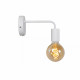 Lampada da parete con struttura in metallo dal design minimalista