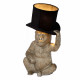 Lampada da tavolo con base a forma di orango con cappello in PVC