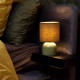 Lampada da tavolo con paralume in cotone dal design moderno