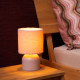 Lampada da tavolo con paralume in cotone dal design moderno