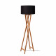 Piantana di design con struttura in legno e diffusore in lino