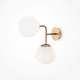 Applique moderna con doppio diffurose in vetro e struttura in metallo