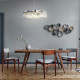 Lampadario moderno grande in metallo con diffusori in vetro