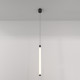 Lampada a sospensione grande con diffusore a led lineare dal design moderno