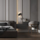 Lampada da parete con doppio diffusore a LED in alluminio dal design moderno