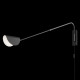Lampada da parete con struttura in metallo orientabile dal design moderno