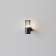 Lampada da parete per esterno con struttura in alluminio e diffusore in vetro