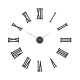 Orologio da parete in legno con numeri romani dal design moderno