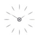 Orologio da parete in legno dal design moderno e minimalista