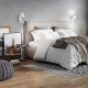 Applique a led con struttura e diffusore in metallo dal design moderno