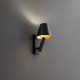 Applique a led con struttura e diffusore in metallo dal design moderno