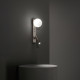 Applique a led con struttura in metallo dal design moderno e diffusore in vetro
