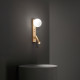 Applique a led con struttura in metallo dal design moderno e diffusore in vetro