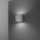 Applique a led da esterno con struttura a cubo in metallo e diffusore in vetro