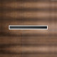 Applique a led grande lineare con struttura in metallo e diffusore in acrilico