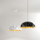 Lampada a sospensione a led con struttura e diffusore in metallo