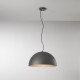 Lampada a sospensione piccola con struttura e diffusore in metallo a mezza luna