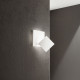 Lampada da soffitto piccola moderna con struttura in metallo e diffusore a led
