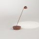 Lampada da tavolo led con struttura in metallo e diffusore orientabile in vetro