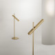 Lampada da tavolo led con struttura in metallo e diffusore orientabile
