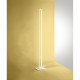 Piantana con diffusore a LED e struttura in alluminio dal design moderno