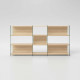 Libreria in legno con fianchi in vetro dal design moderno ed elegante