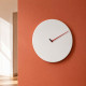 Orologio da parete in legno di design moderno "Less"