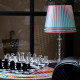 Abatjour da comodino in plexiglass con lampadina a LED di design Foulard